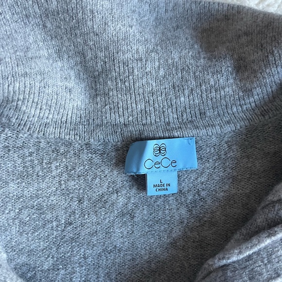 CeCe Gray Collared V Neck Sweater Size Large - Picture 2 of 2